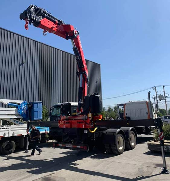 Arriendo de camión pluma